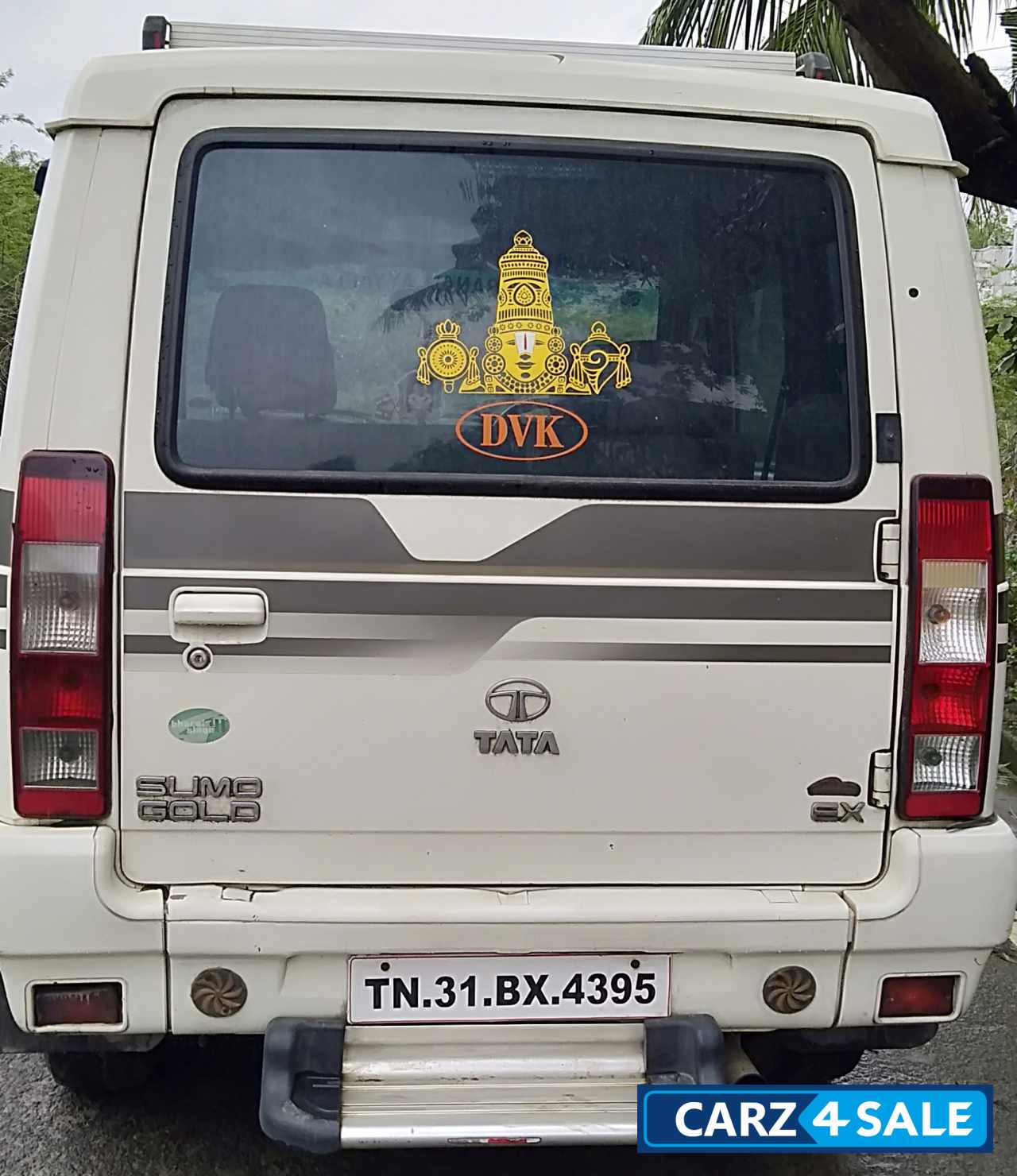 White Tata Sumo Gold EX BS-III White Tata Sumo Gold EX BS-III