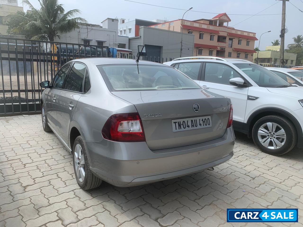 Skoda Rapid 1.6 MPI Ambition Plus AT