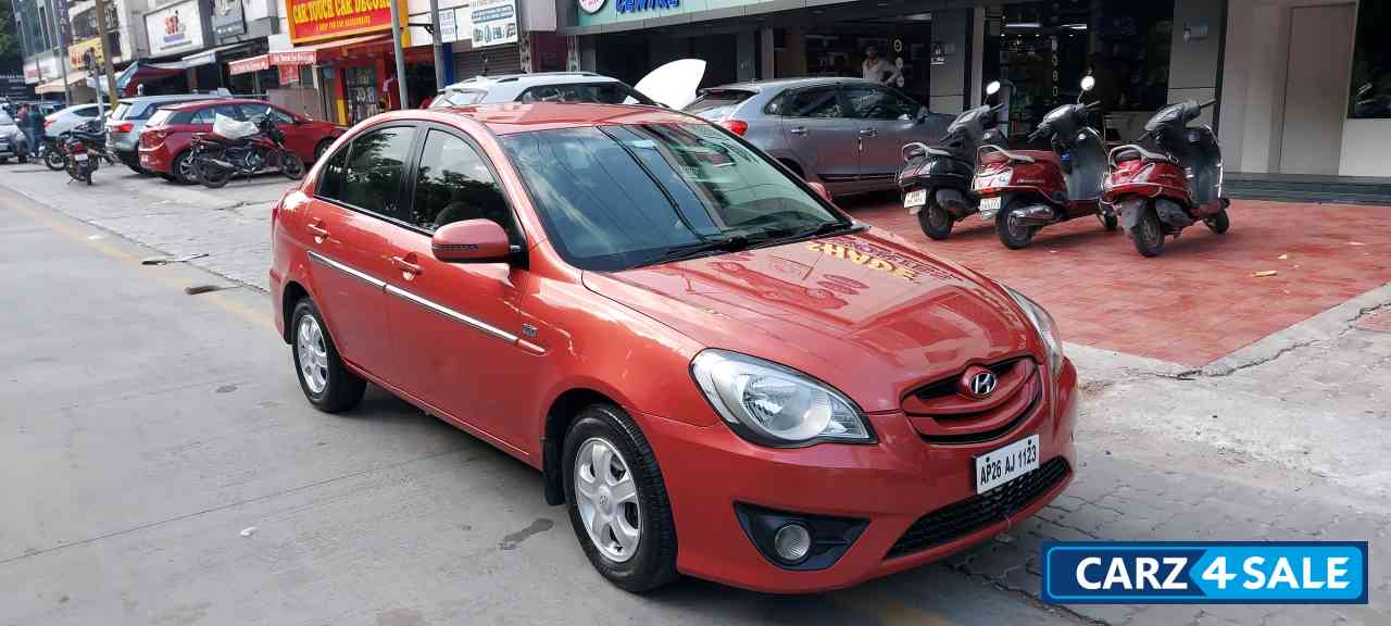 Blushing Red Hyundai Verna Transform 1.5 SX CRDi Blushing Red Hyundai Verna Transform 1.5 SX CRDi
