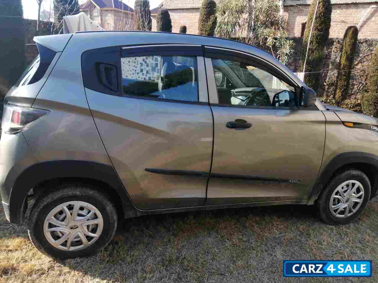 Mahindra KUV100 K2 6 STR Mahindra KUV100 K2 6 STR