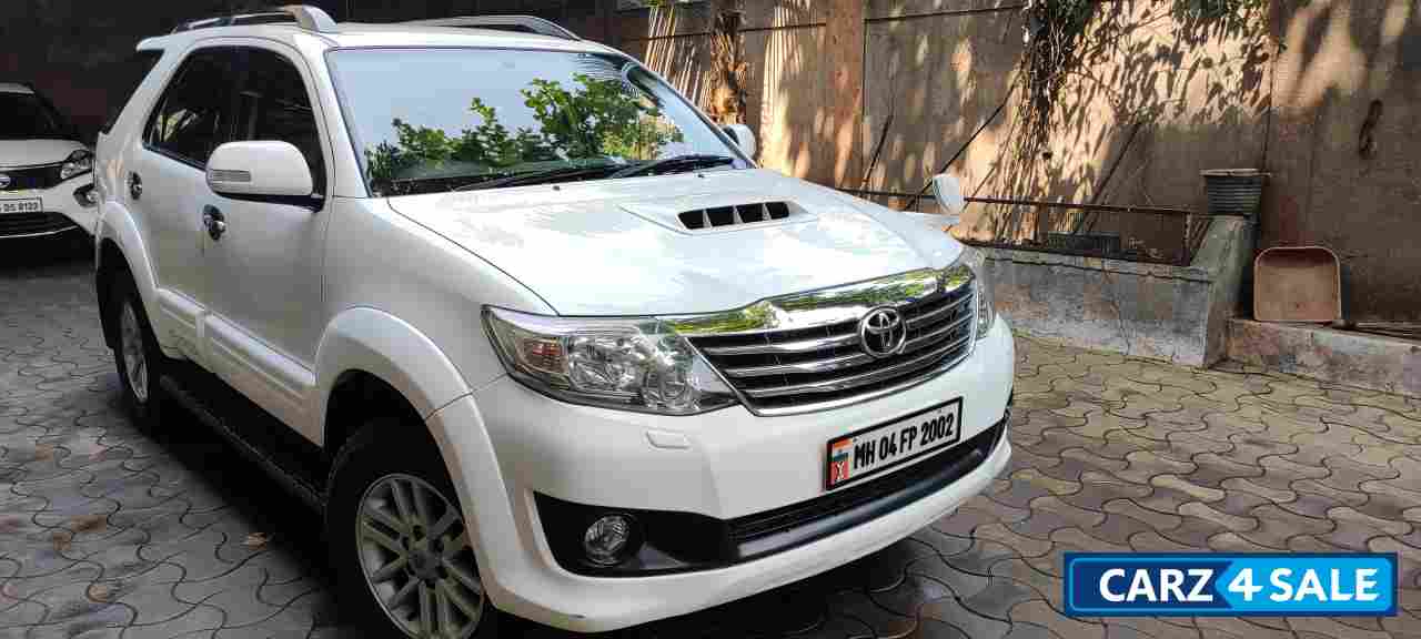 Toyota Fortuner 3.0 4x2 MT Toyota Fortuner 3.0 4x2 MT