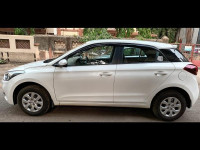 White Hyundai Elite i20 Sportz 1.2