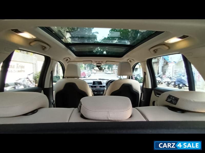 Blue BMW X1 sDrive20d xLine