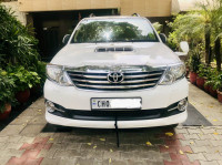 White Toyota Fortuner 3.0 4x2 AT