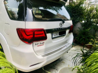 White Toyota Fortuner 3.0 4x2 AT