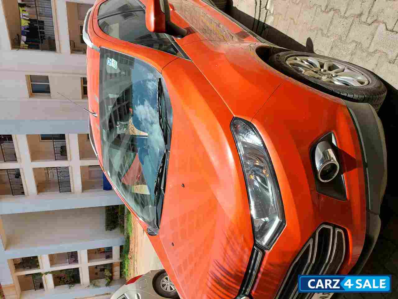 Mars Red Ford EcoSport 1.5 Diesel Titanium Plus MT Mars Red Ford EcoSport 1.5 Diesel Titanium Plus MT