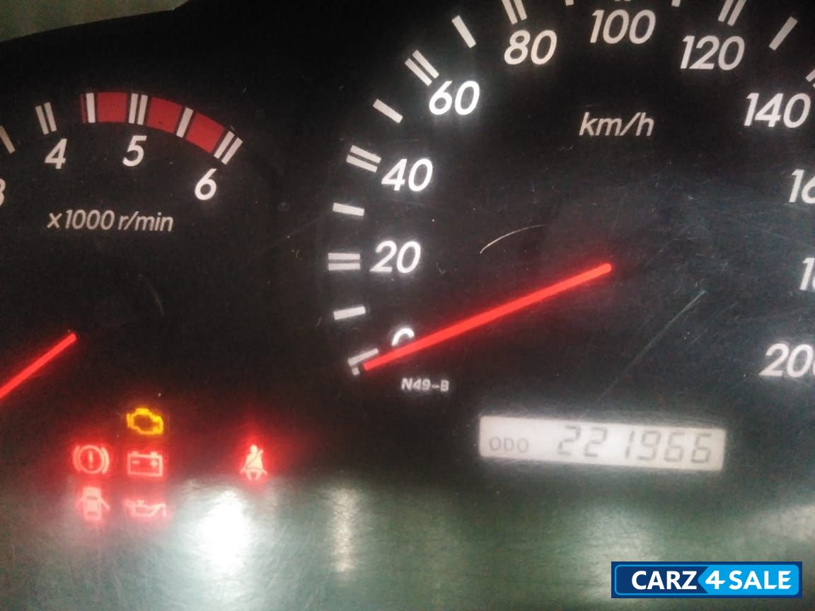 Toyota Innova 2.5 V 7 STR Toyota Innova 2.5 V 7 STR