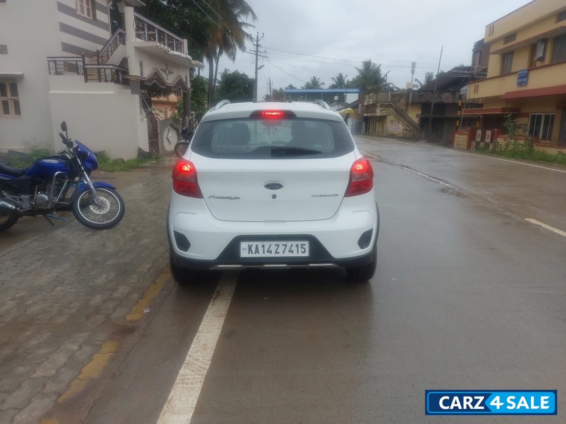 Ford Freestyle 1.2 Petrol Titanium MT Ford Freestyle 1.2 Petrol Titanium MT