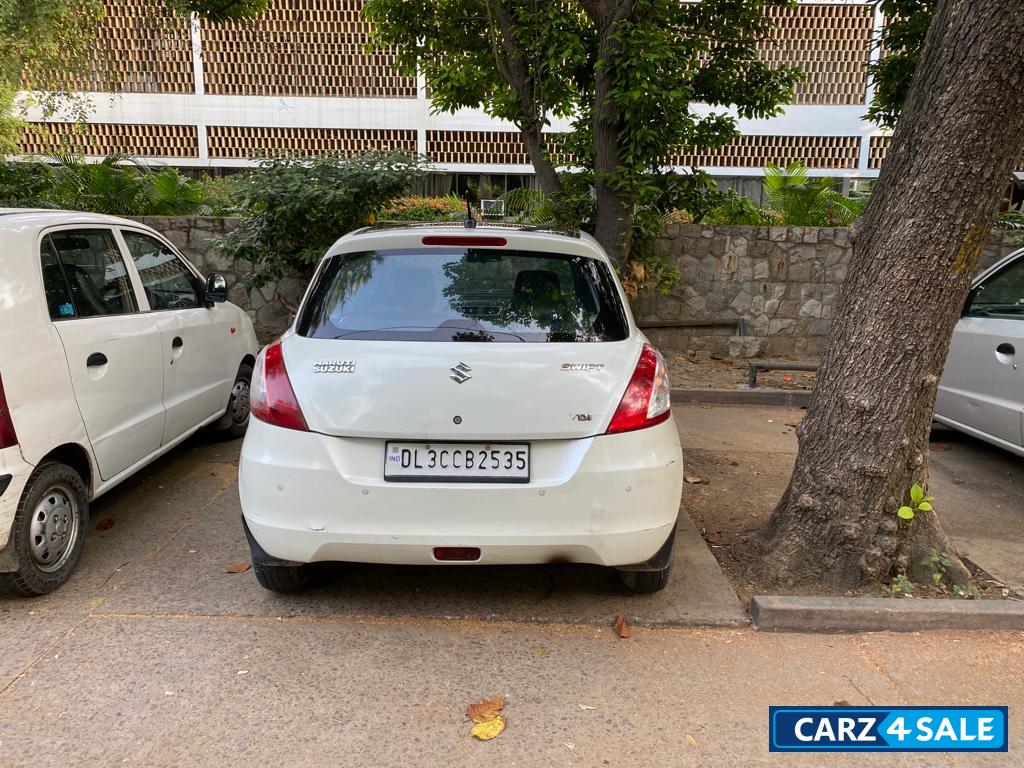 White Maruti Suzuki Swift VDI White Maruti Suzuki Swift VDI