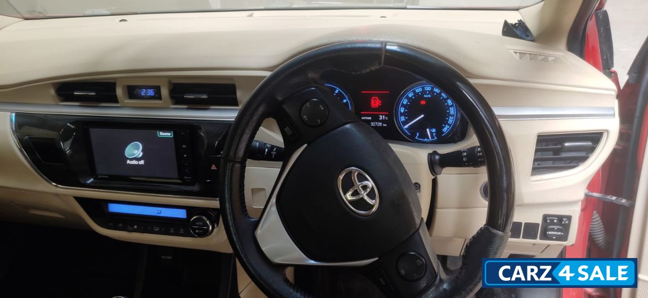 Red Toyota Corolla Altis 1.8 G Red Toyota Corolla Altis 1.8 G