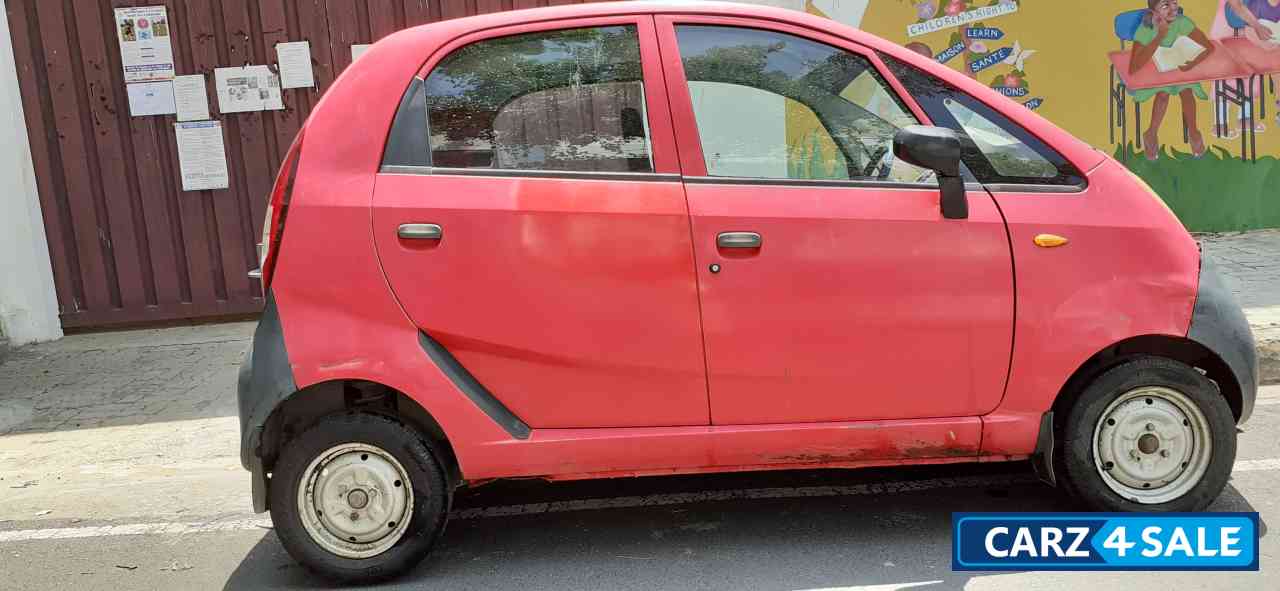 Racing Red Tata Nano CX Racing Red Tata Nano CX