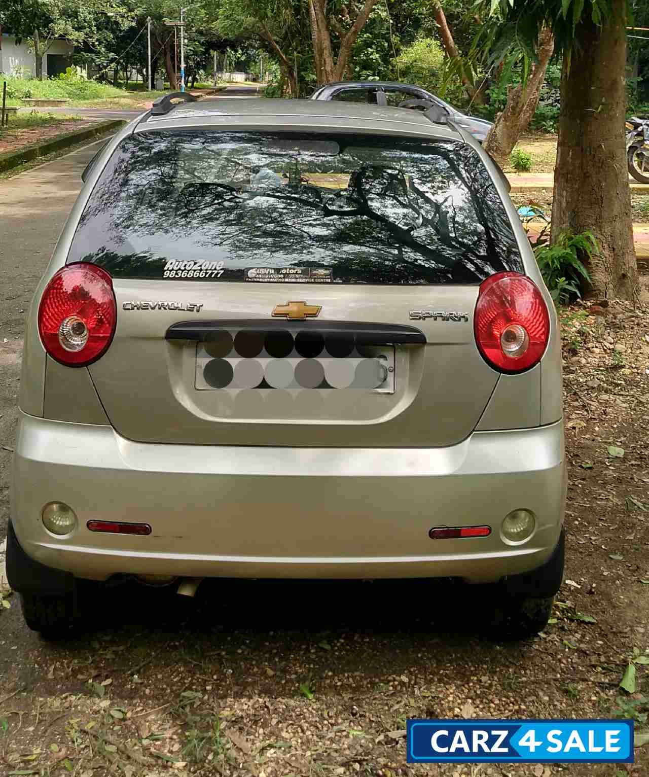 Biege Chevrolet Spark Biege Chevrolet Spark