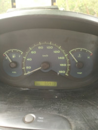 Biege Chevrolet Spark