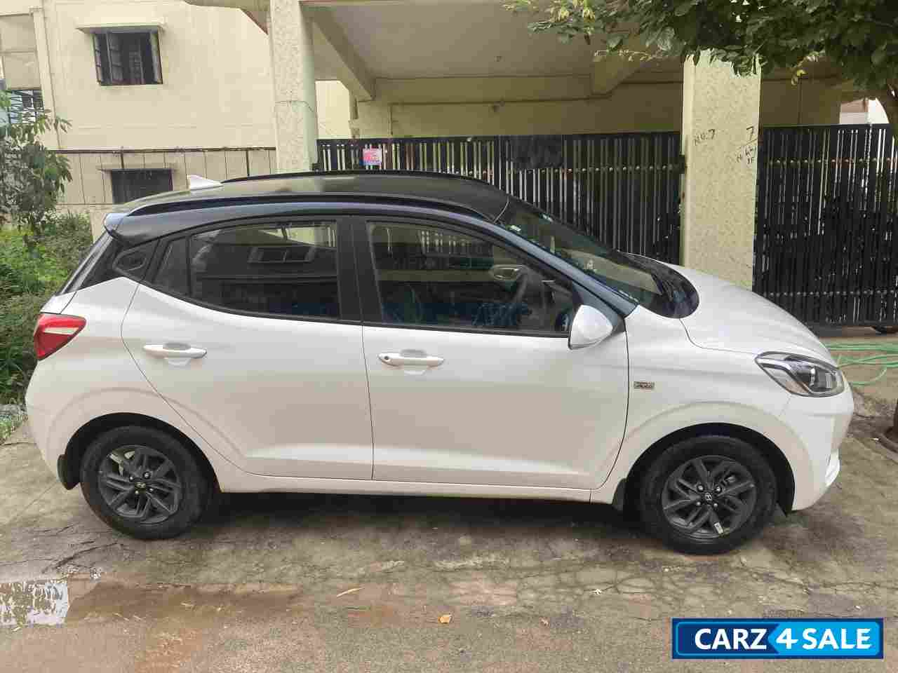 Hyundai Grand i10 Nios Sportz 1.2 Kappa Petrol AMT Hyundai Grand i10 Nios Sportz 1.2 Kappa Petrol AMT