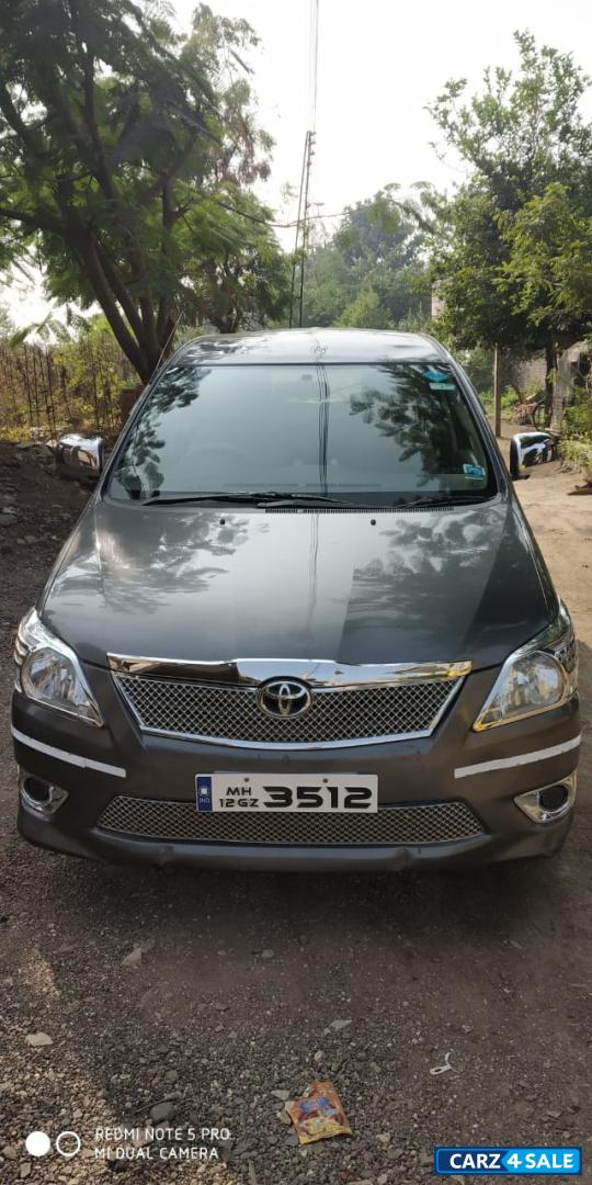 Toyota Innova 2.5 G 7 STR BS-IV