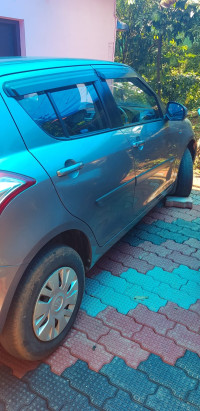 Maruti Suzuki Swift VXI