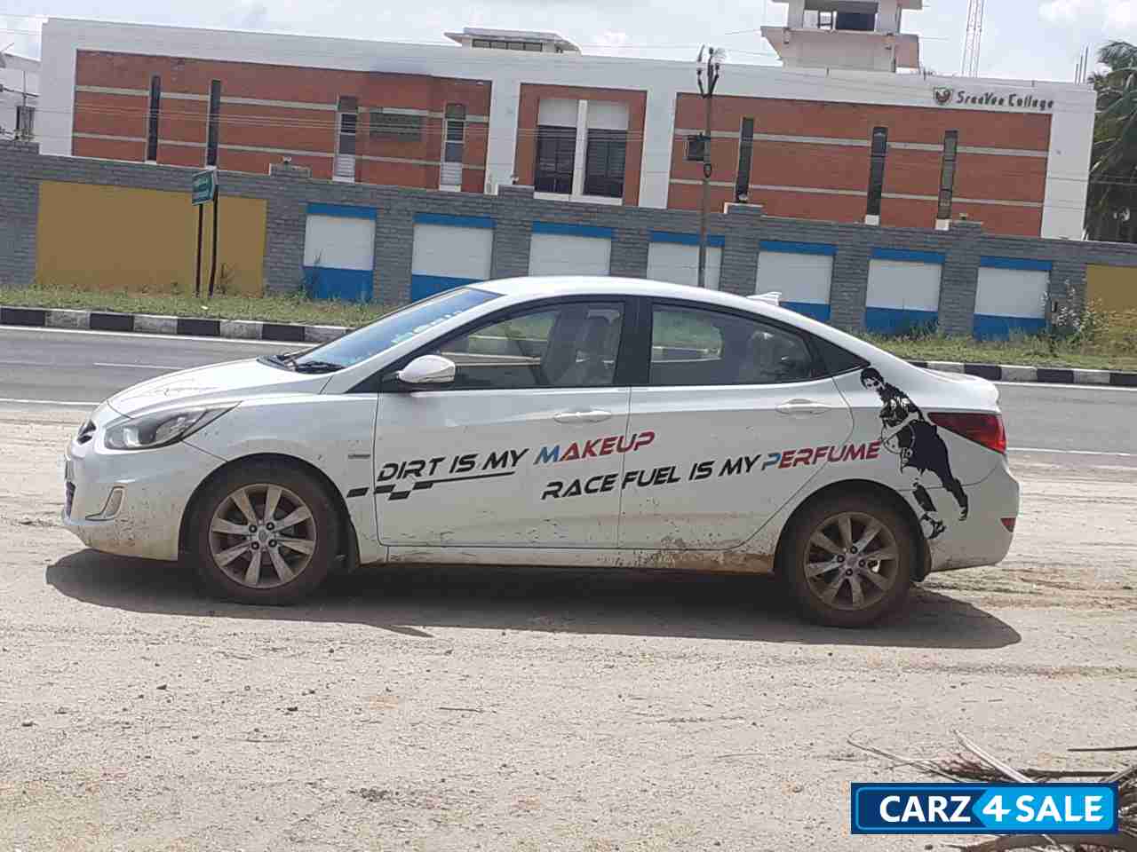 White Hyundai Verna Diesel