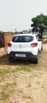 White Renault Kwid 1.0 RXT Opt