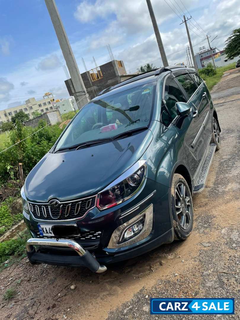 Aqua Marine Mahindra Marazzo M8 7 seater