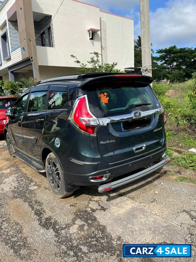 Aqua Marine Mahindra Marazzo M8 7 seater