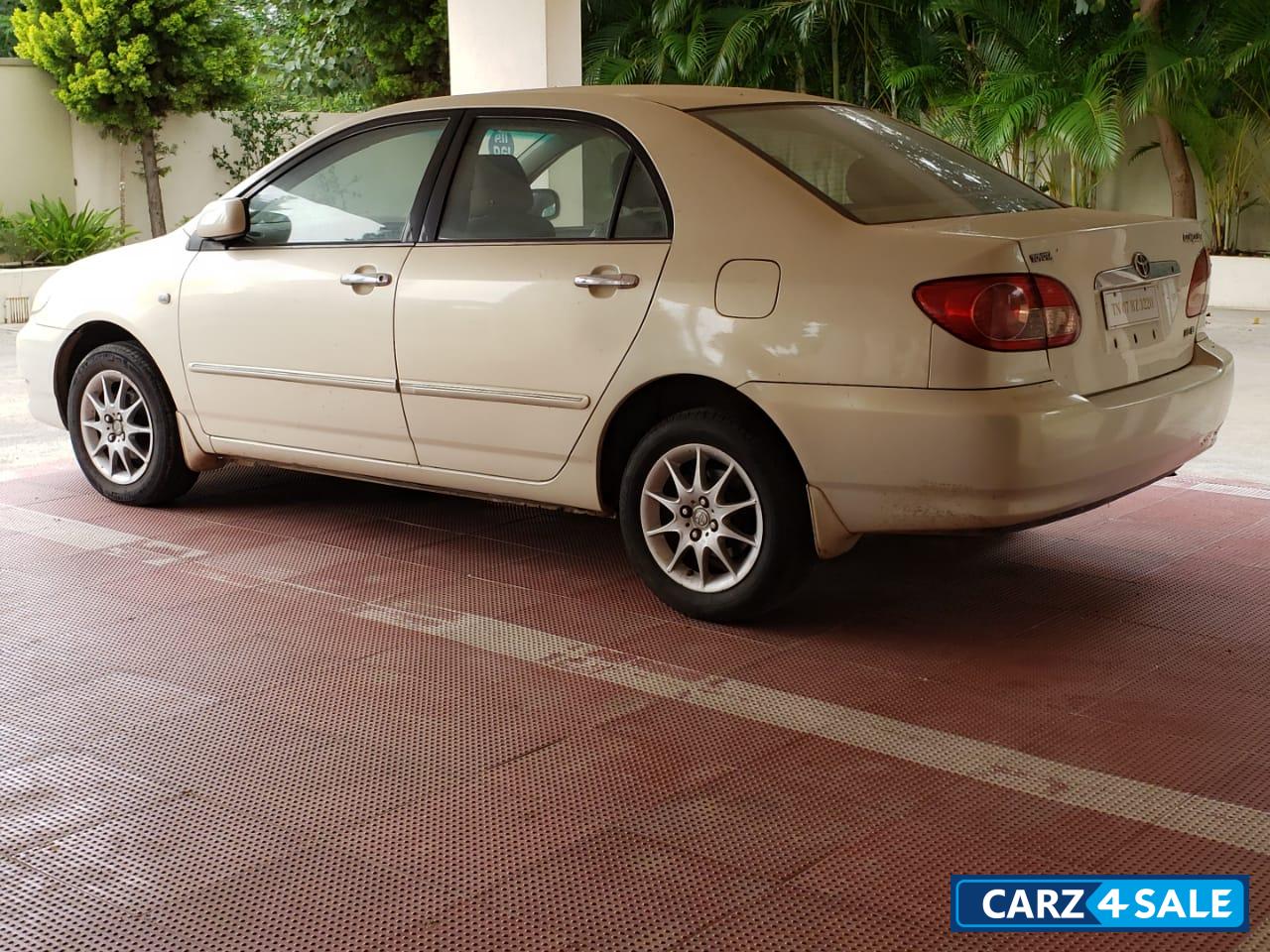 Beige Toyota Corolla H1 1.8J Beige Toyota Corolla H1 1.8J