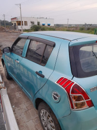 Maruti Suzuki Swift LXI