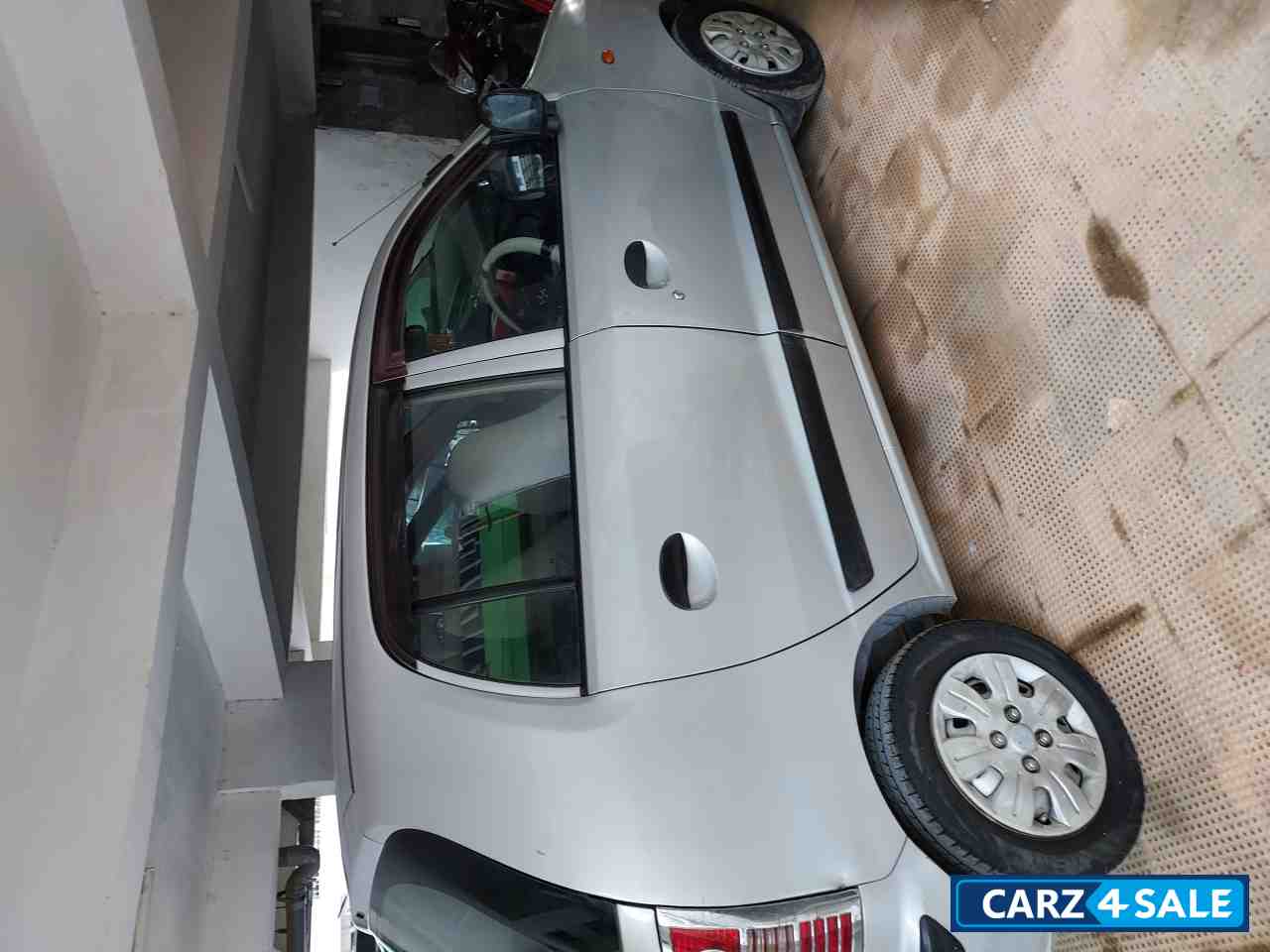 Silver Hyundai Santro Xing GL Plus Silver Hyundai Santro Xing GL Plus