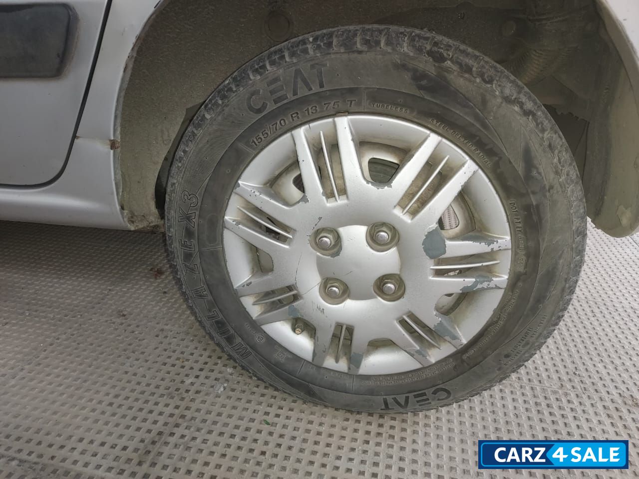 Silver Hyundai Santro Xing GL Plus Silver Hyundai Santro Xing GL Plus