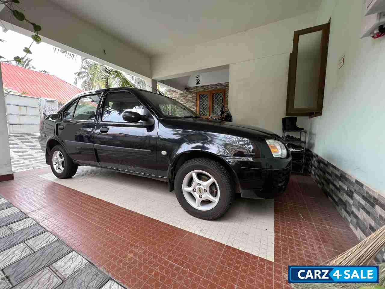 Black Ford Ikon DuraTorq 1.4 TDCi