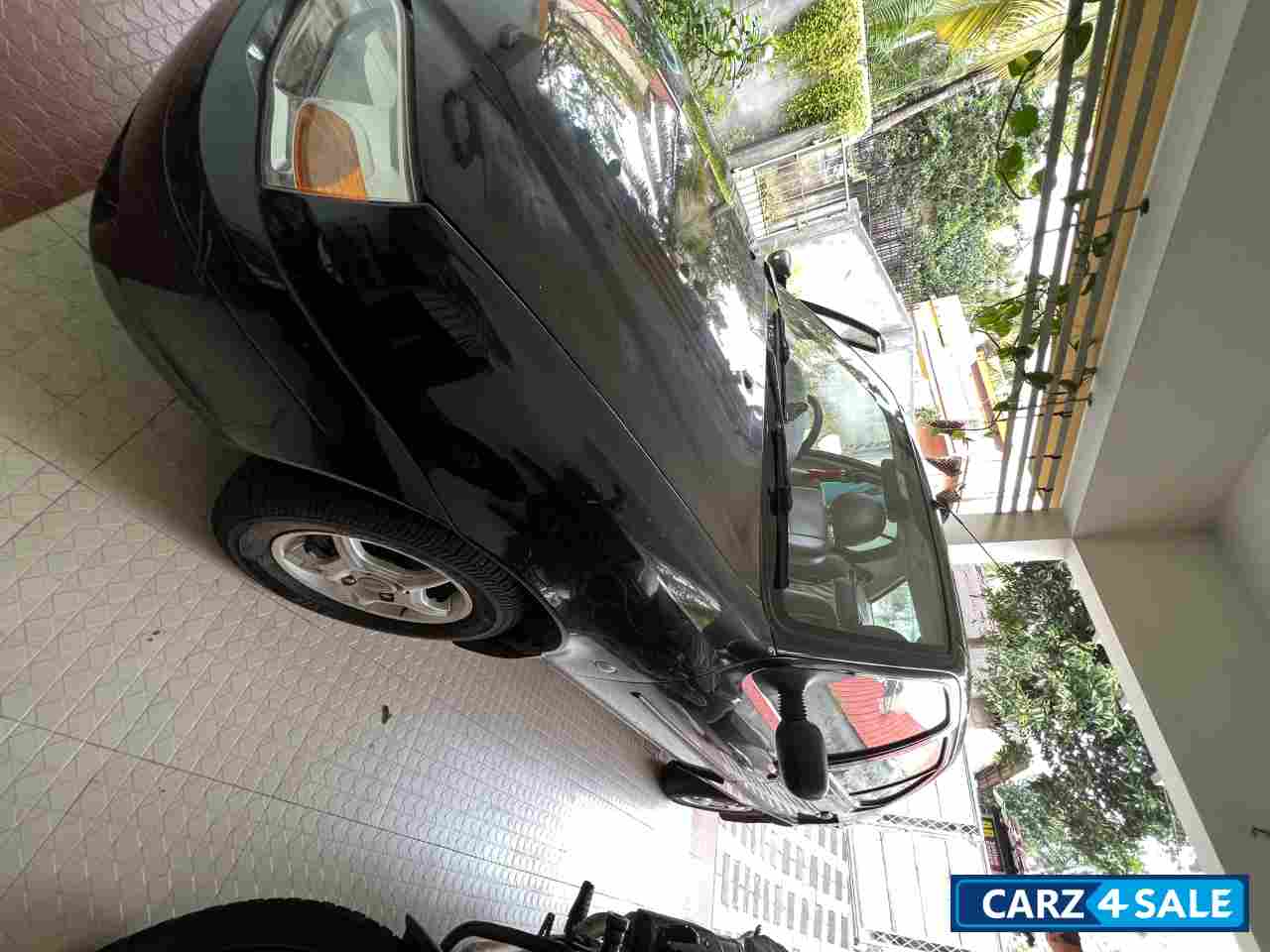 Black Ford Ikon DuraTorq 1.4 TDCi