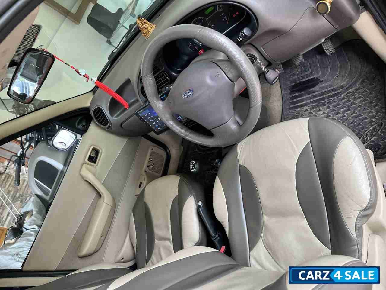 Black Ford Ikon DuraTorq 1.4 TDCi