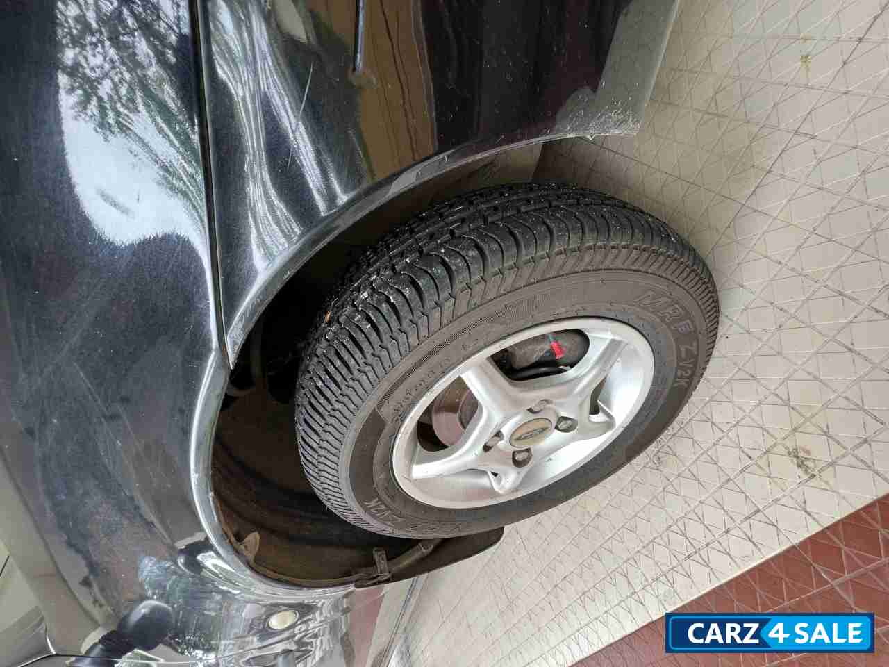 Black Ford Ikon DuraTorq 1.4 TDCi