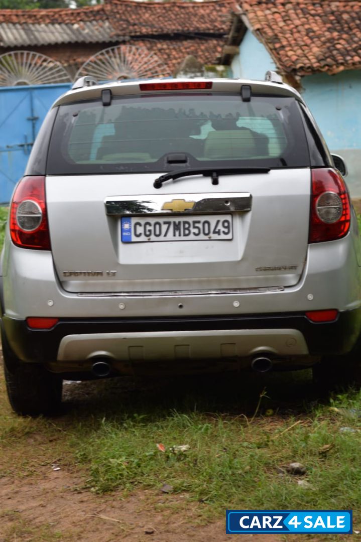 Silver Chevrolet Captiva LT Silver Chevrolet Captiva LT