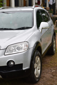 Silver Chevrolet Captiva LT