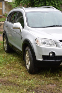 Silver Chevrolet Captiva LT