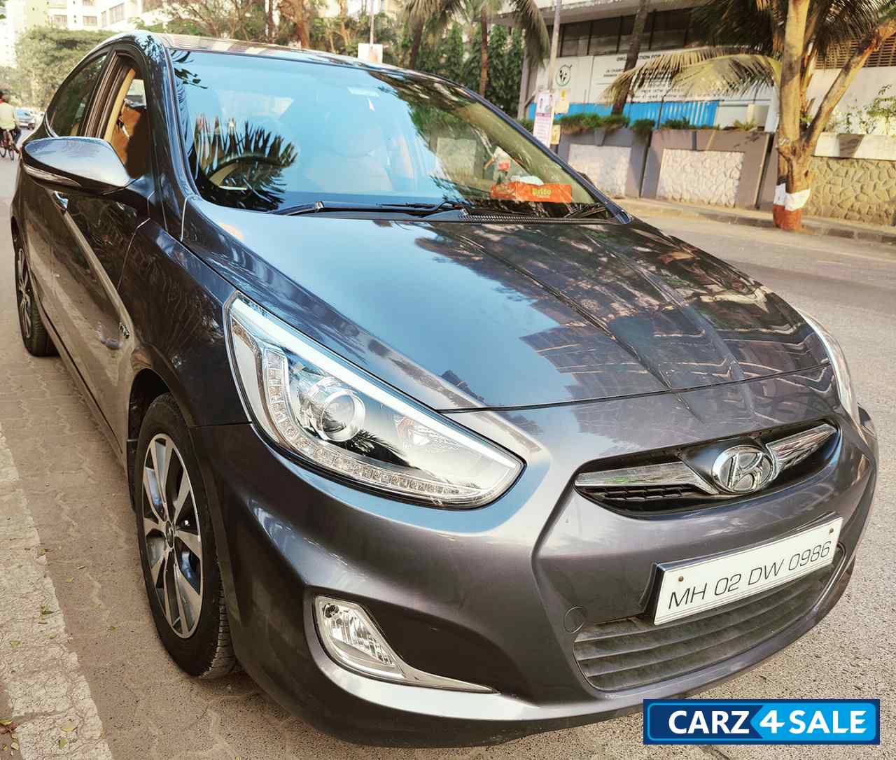 Carbon Grey Hyundai Verna Transform 1.6 SX VTVT