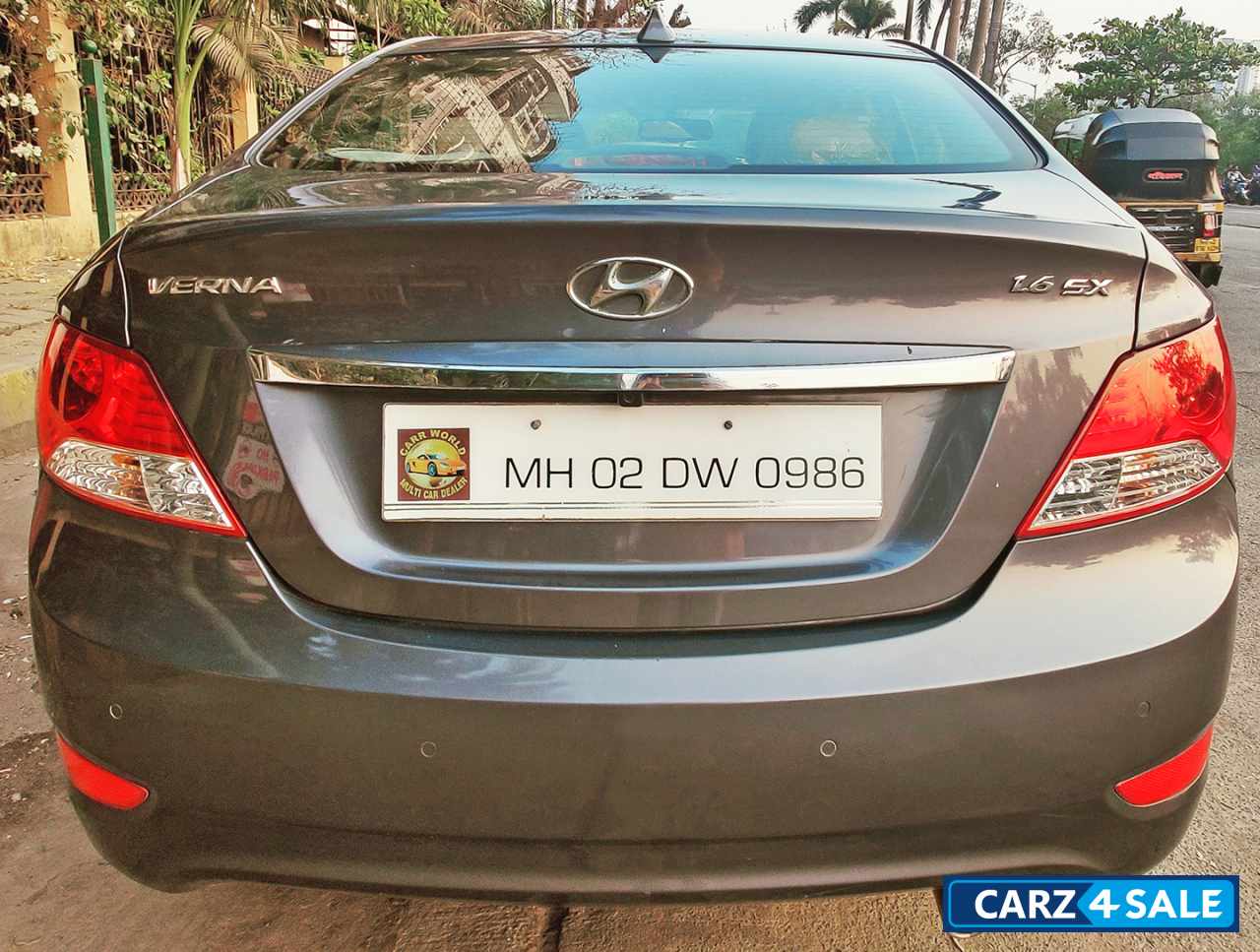 Carbon Grey Hyundai Verna Transform 1.6 SX VTVT