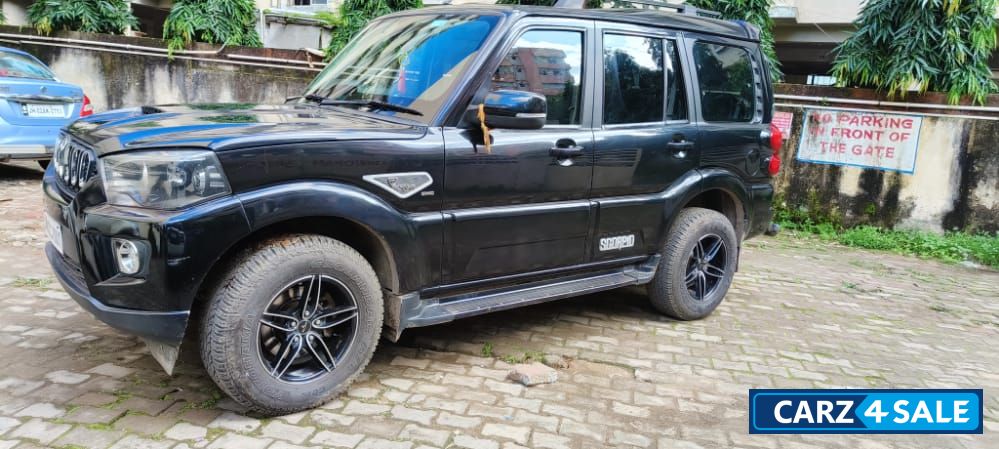 Mahindra Scorpio S11 2WD Diesel