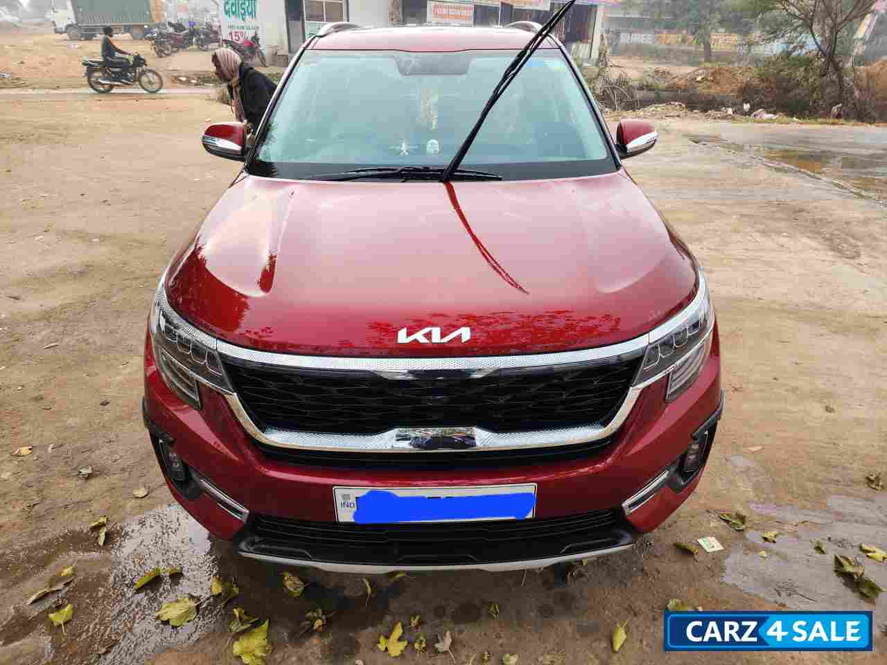 Red Kia Seltos HTK Smartstream G1.5 6MT Petrol Red Kia Seltos HTK Smartstream G1.5 6MT Petrol
