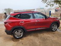 Red Kia Seltos HTK Smartstream G1.5 6MT Petrol