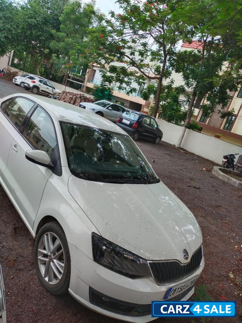 Skoda Rapid 1.6 MPI Ambition Skoda Rapid 1.6 MPI Ambition