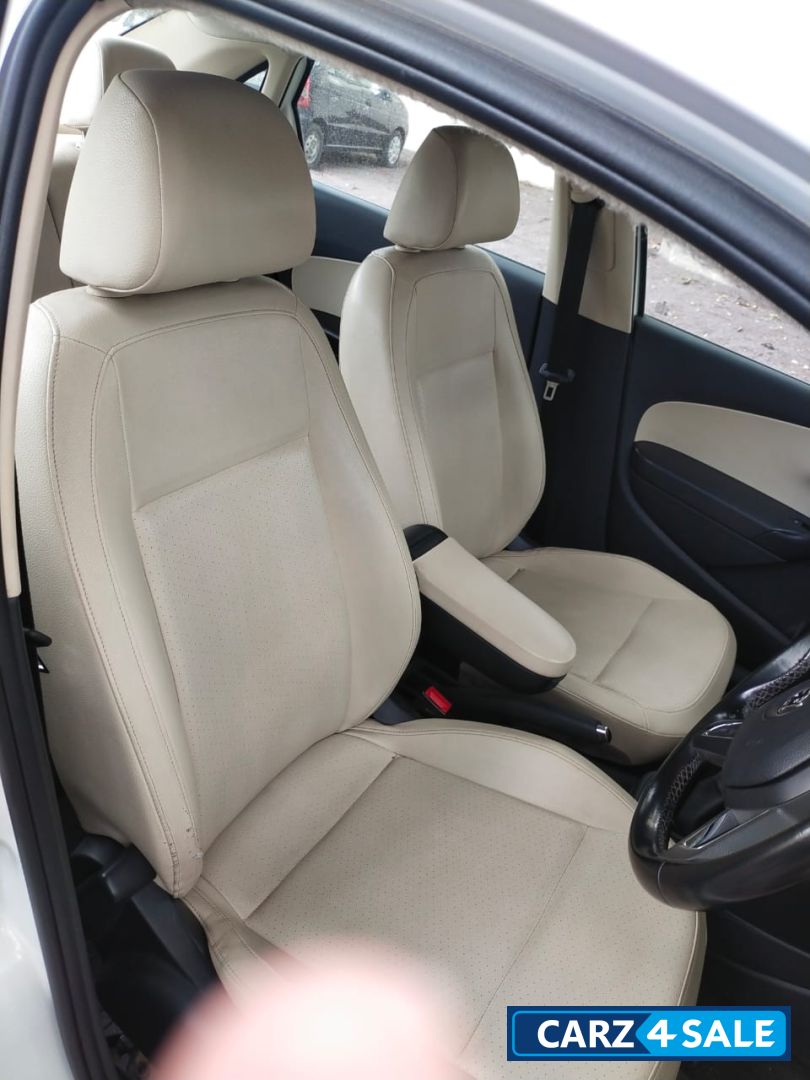 Skoda Rapid 1.6 MPI Ambition Skoda Rapid 1.6 MPI Ambition