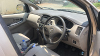 Toyota Innova 2.5 G4 8 STR