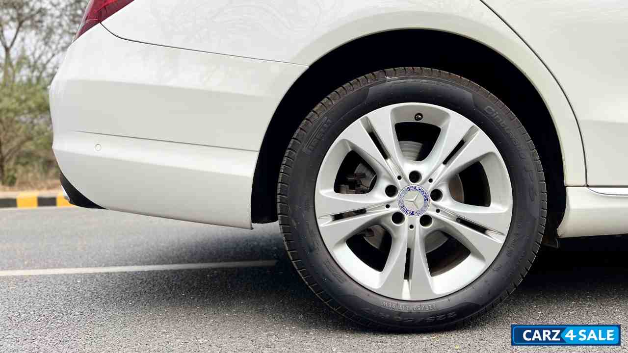 Mercedes-Benz C-Class 250 Avantgarde Mercedes-Benz C-Class 250 Avantgarde