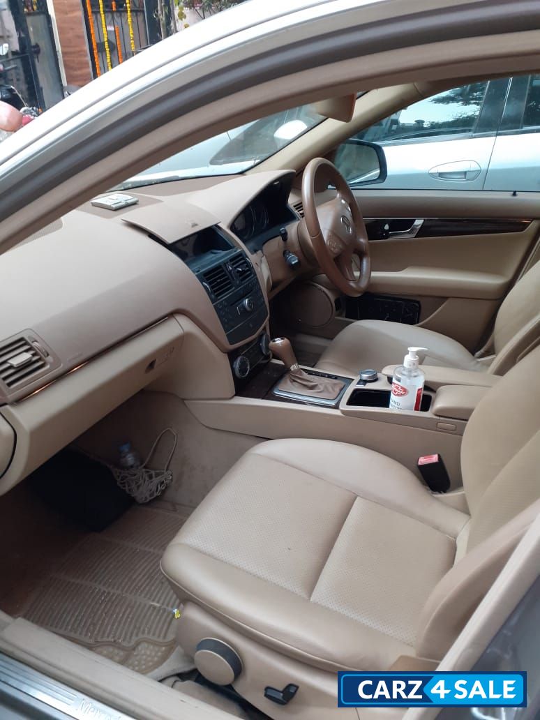 Mercedes-Benz C-Class 200 K AT Mercedes-Benz C-Class 200 K AT