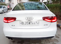 Audi A4 2.0 TDI 177 bph Premium Sport