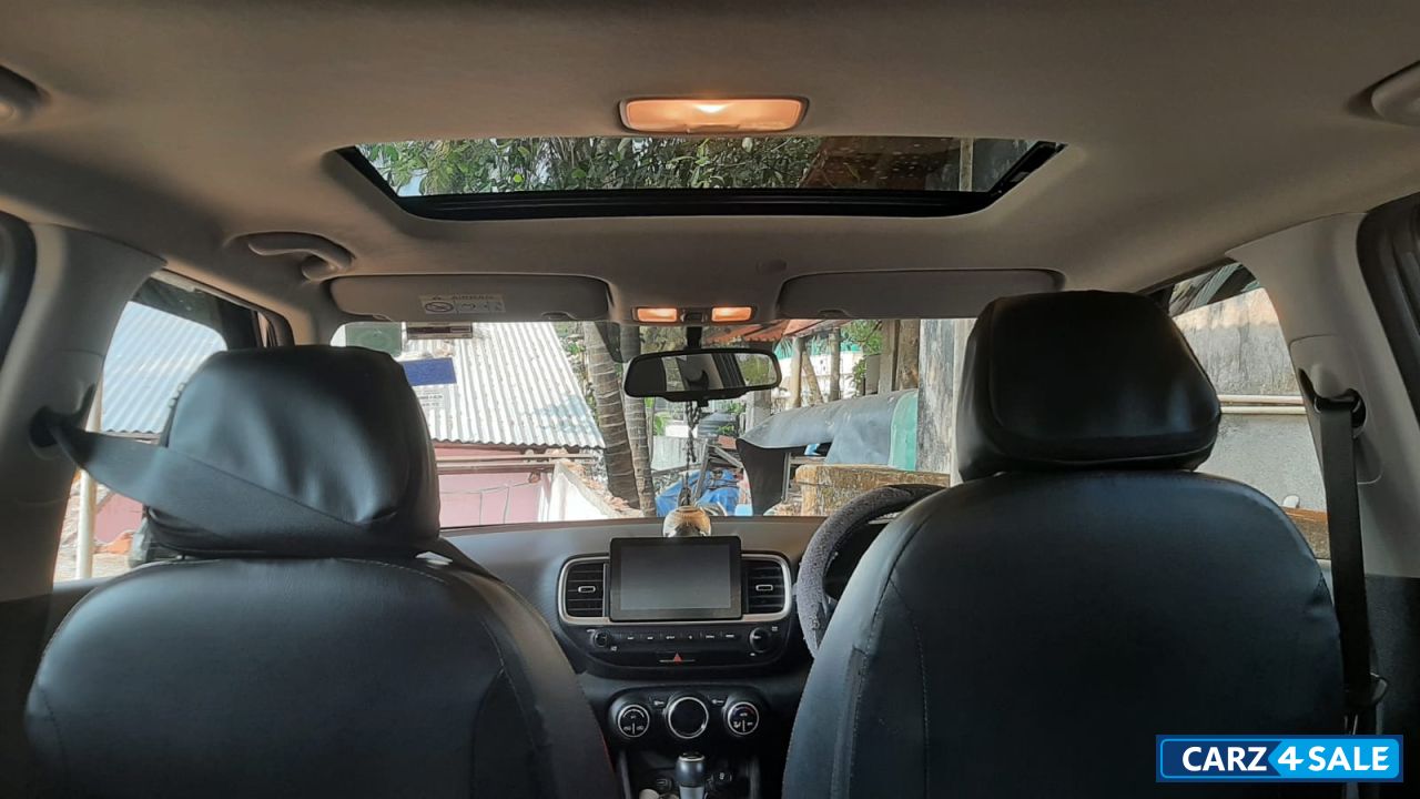 Hyundai Venue SX Plus 1.0 Turbo DCT Hyundai Venue SX Plus 1.0 Turbo DCT