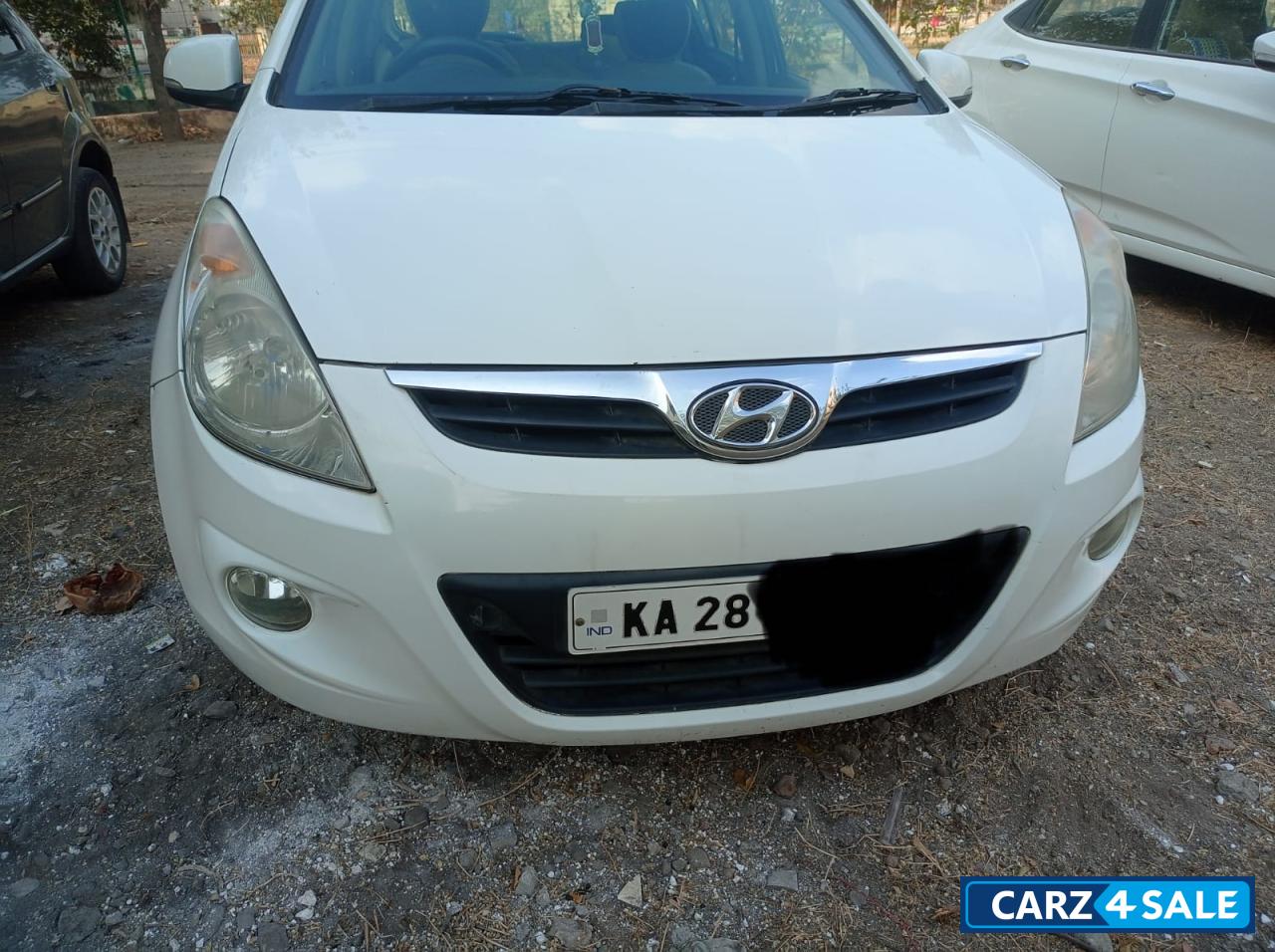 C White Hyundai i20 Asta 1.4 CRDi