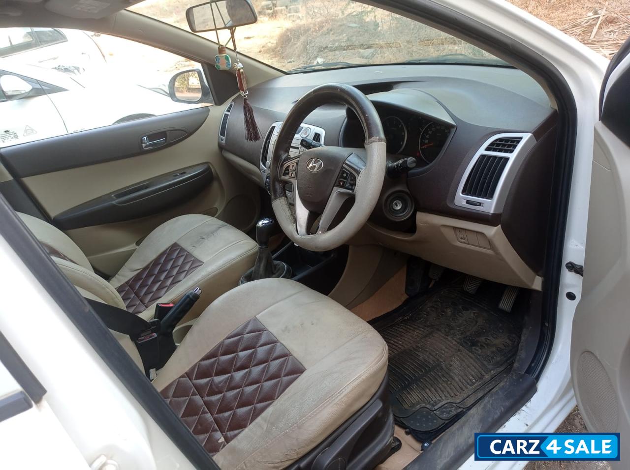 C White Hyundai i20 Asta 1.4 CRDi C White Hyundai i20 Asta 1.4 CRDi