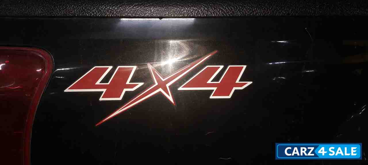 Isuzu D-Max V-Cross 4x4 Isuzu D-Max V-Cross 4x4